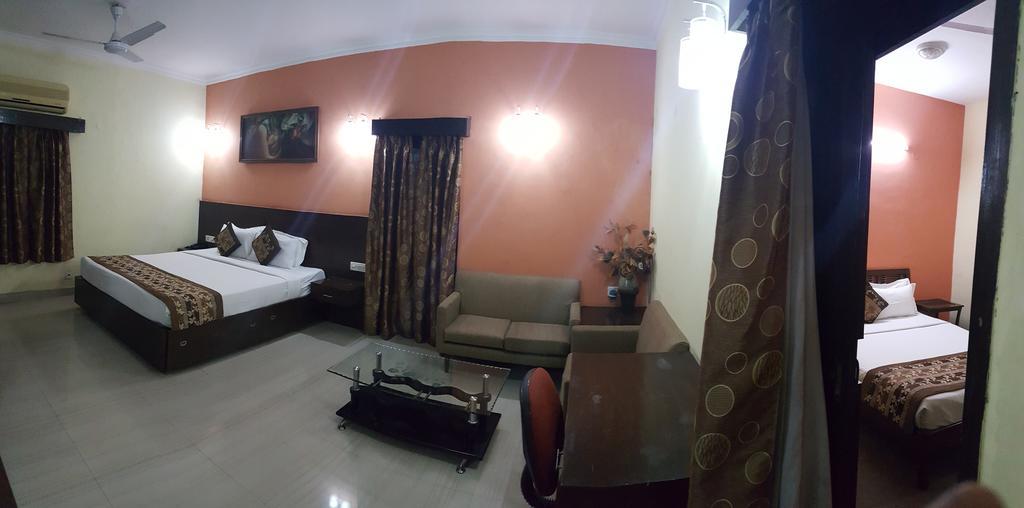 نيودلهي Green Villa Bed & Breakfast المظهر الخارجي الصورة